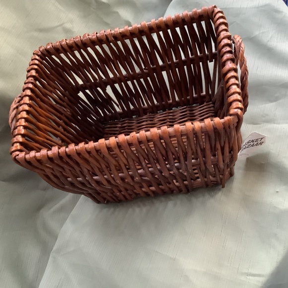 Rectangular shape wicker bamboo 2-handle Basket Bazaar tag attached 12” L x 9” W - Picture 4 of 4